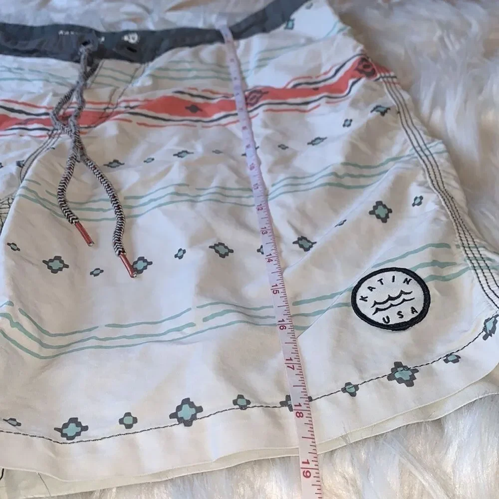 KATIN BOARD SHORTS TRIBAL HAWAIIAN PRINT SIZE 34